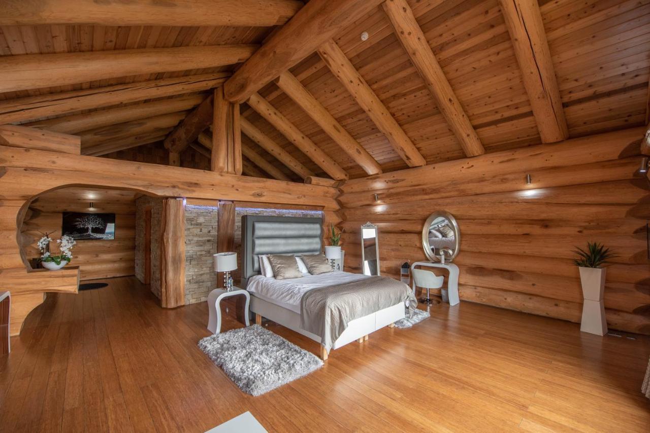The Log Cabins At The Vu 巴斯盖特 外观 照片